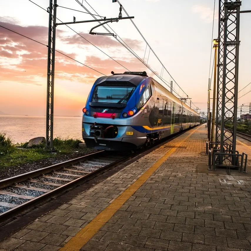 L'Usb Cosenza: «Trenitalia e la società Service Key ignorano i lavoratori»
