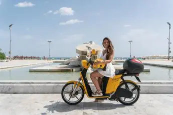 Micromobilità, a Pescara Helbiz 'raddoppia' con scooter elettrici MiMoto