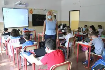 Scuola, Bianchi: \"Il 13 settembre tutti i docenti al loro posto\"