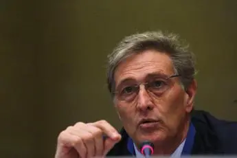 Covid, Rasi: \"Farmaco in arrivo? Obiettivo primavera 2022\"