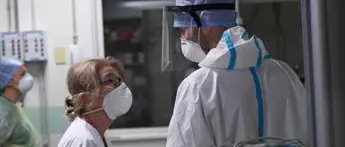 Covid, \"non vaccinati 0,3% dei medici: sospesi 500 su 1.500\"