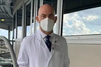 Terza dose, Bassetti: \"Chi non ha risposto a 2 dosi potrebbe non rispondere\"