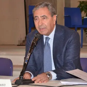 San Lucido, terremoto politico: cade l'amministrazione De Tommaso