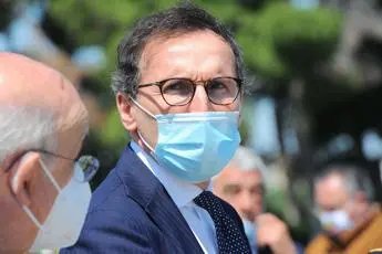 Green pass, Boccia: \"Utile con 90% vaccinati, altrimenti urge obbligo\"