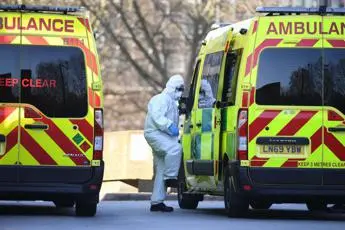 Covid oggi Gb, quasi 31mila contagi e 61 morti