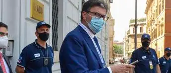 Obbligo vaccinale, Giorgetti: \"Istanza da valutare\"