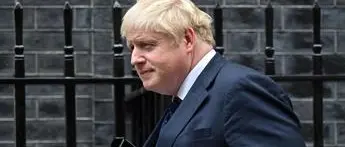 Covid, Johnson: \"Pandemia non è finita, ma niente lockdown\"