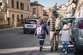 Padre senza Green pass scuola: \"Riportatemi i figli o chiamo carabinieri\"