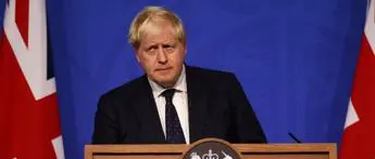 Covid oggi Gb, Johnson: \"Green Pass rimane opzione\"