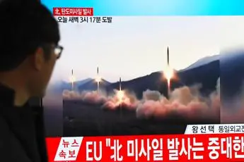 \"Nordcorea ha lanciato in mare due missili balistici\"
