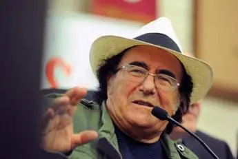 Covid, Al Bano: \"Minacce no vax a J-Ax? Balordi con scompensi mentali\"
