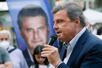 Roma, Calenda: \"Vorrei Bertolaso commissario e vice sindaco al decoro urbano\"