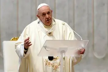 Covid, Papa: \"Negazionisti tra cardinali, uno è ricoverato\"