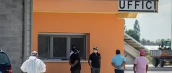 Green pass obbligatorio, verso tamponi a carico lavoratori