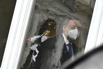 Green pass lavoro obbligatorio, scontro governo-sindacati su tamponi gratis