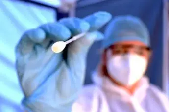 Covid, regioni a governo: \"Tamponi validi 72 ore\". Quesito a Cts