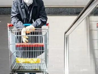 Buoni spesa Covid, denunciate 107 persone senza requisiti