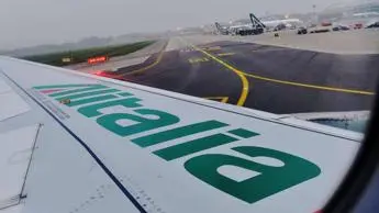Alitalia, pubblicato invito per acquisizione brand