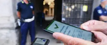 Green pass obbligatorio, Consiglio Stato: \"Legittimo, non viola privacy\"