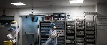 Covid, Brusaferro: \"Italia fra Paesi dove il virus circola meno'