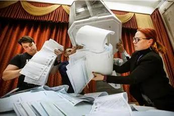 Elezioni Russia, metà voti scrutinati: partito Putin al 46,6%