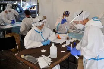 Covid oggi Toscana, 131 contagi e 4 morti: bollettino 4 ottobre