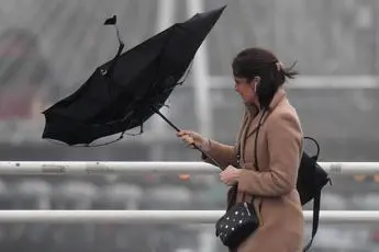 Maltempo oggi, forte perturbazione in Liguria: disagi a Savona
