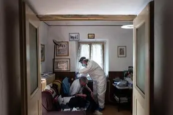 Covid, Di Pierri: \"Con antivirali cure a casa, ma solo in prima fase\"