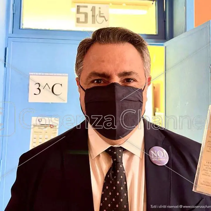 Cosenza, il sindaco Caruso revoca la delega a Fabio Gallo