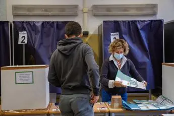 Elezioni amministrative 2021, alle 12 affluenza al 12,67%