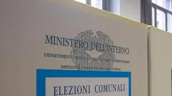 Elezioni Roma, caos in sezione per malore presidente