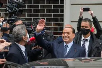 Centrodestra, il 'ritorno' di Berlusconi che frena su federazione e rilancia \"nuovo Pdl con Fdi\"