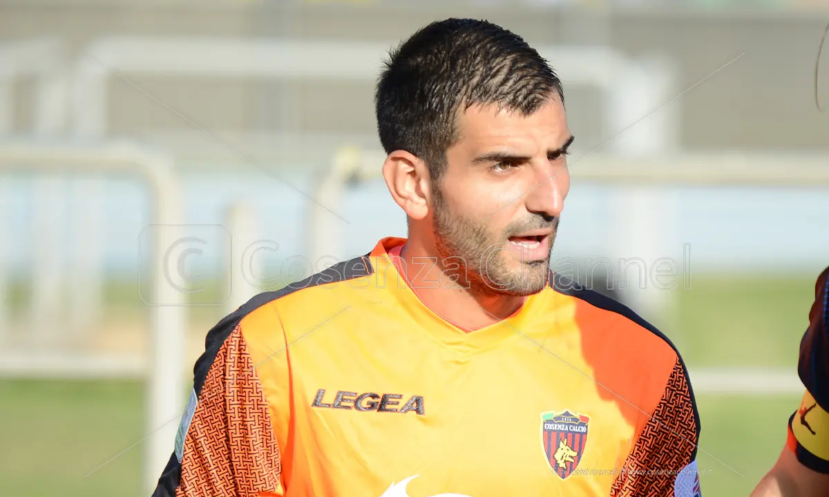 Cosenza, live calciomercato: Vigorito ai saluti. E' vicinissimo al Como