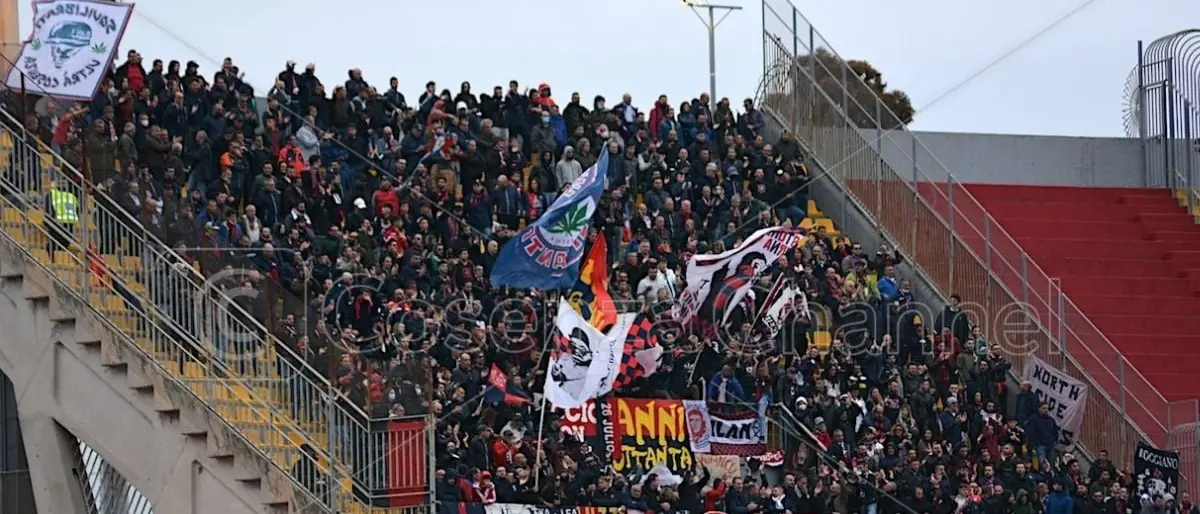 Parma-Cosenza, marea rossoblù nel settore ospiti. Superata quota mille