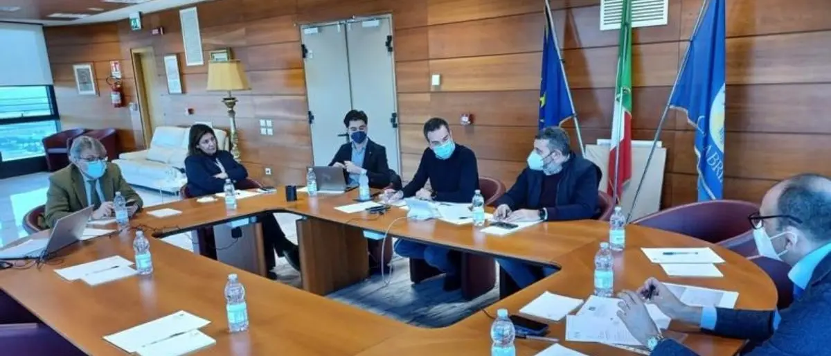 Occhiuto: «Ecco 68 nuovi posti letto, pronti ad aprire Covid Hospital»