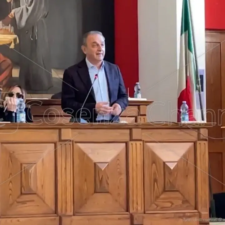Salma dimenticata all'obitorio di Cetraro, il sindaco Cennamo: «Sono sconcertato, non servono altre parole»