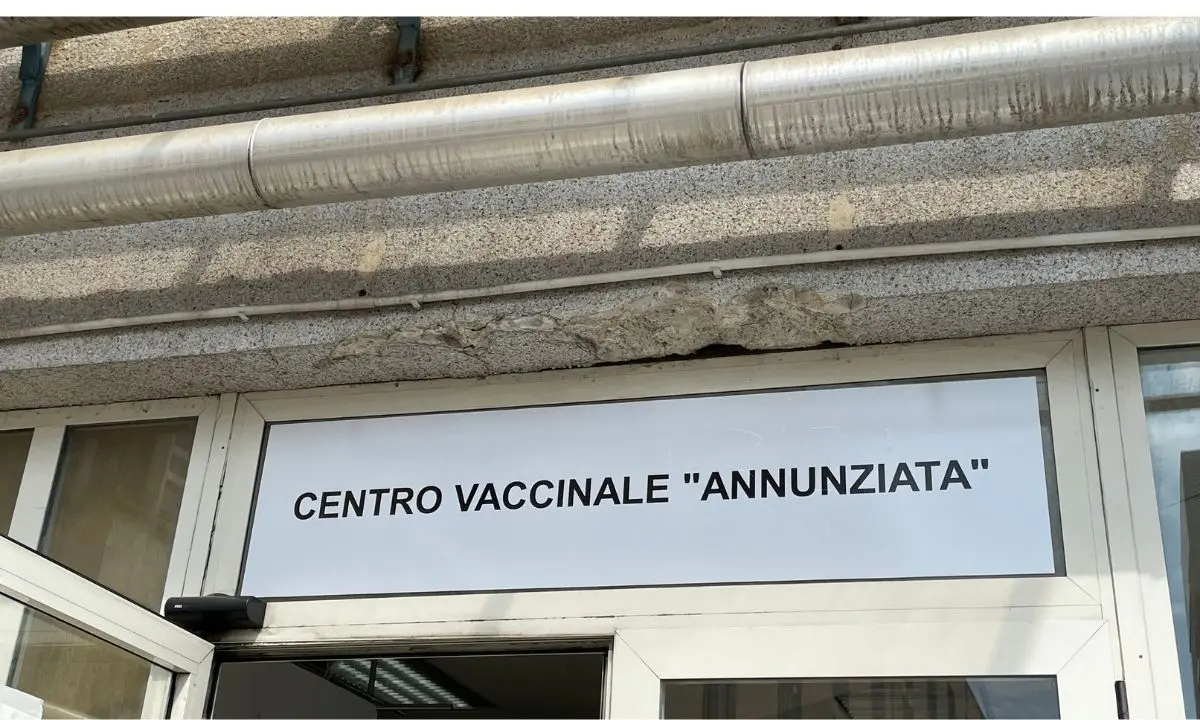 Ospedale di Cosenza, vax day pediatrico e per adulti: ecco quando