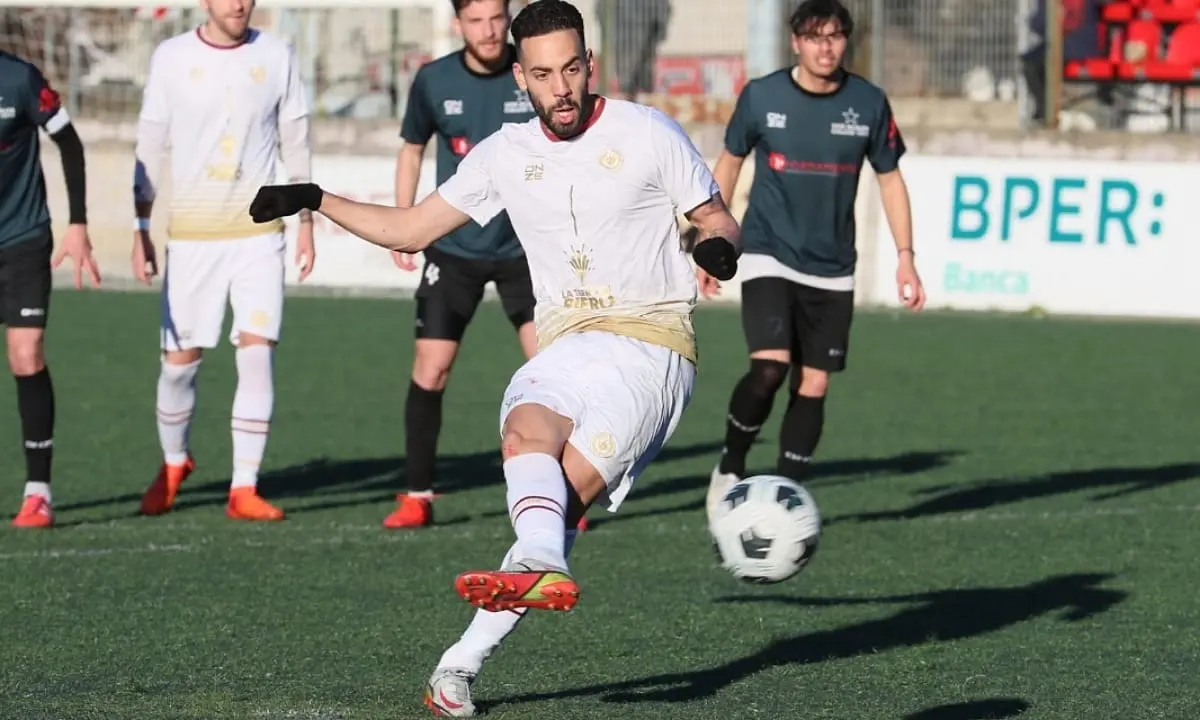 Bomber Trombino, chance in C. L'attaccante in prova con la Gelbison