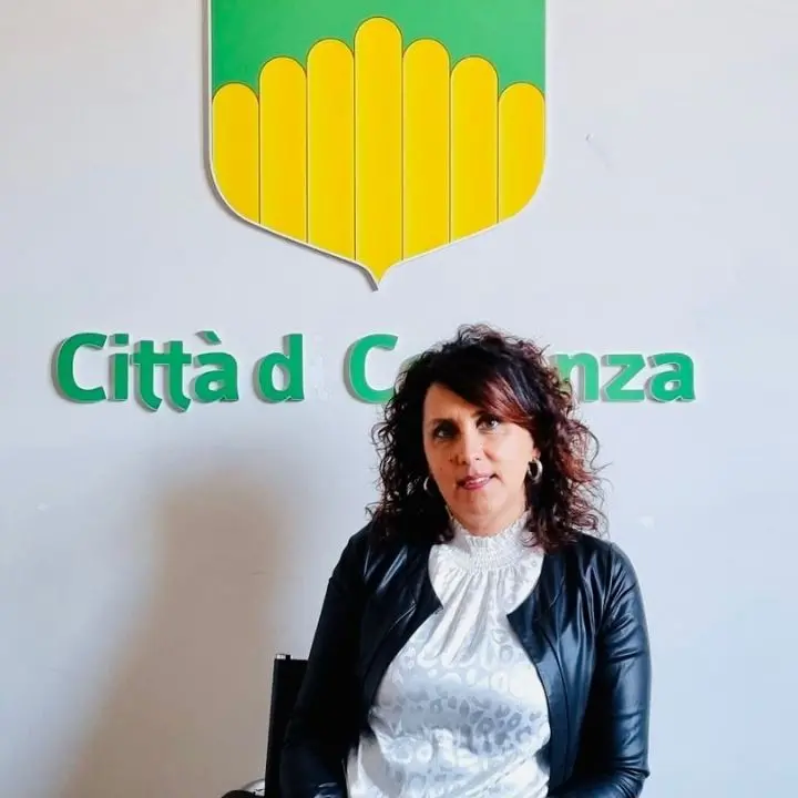 Buoni spesa a Cosenza, Ivana Lucanto: «Famiglie in difficoltà, il Comune acceleri le pratiche»
