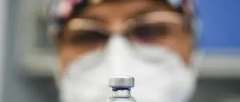 'No a terza dose vaccino Pfizer in Usa', il voto del panel Fda