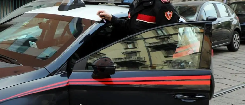 Dramma a Lappano, 11enne precipita dal balcone: è in coma