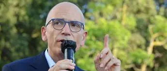 Green pass, Letta: \"Evita obbligo vaccinale\"