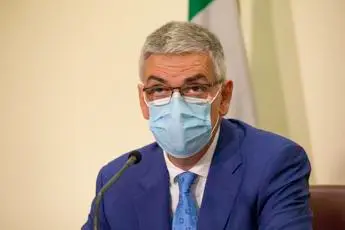 Covid e scuola, Brusaferro: \"Presto per togliere mascherine, anche in classi di soli vaccinati\"