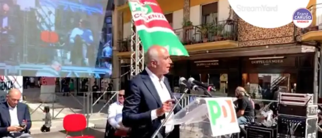 Letta: «Cosenza svolterà con Franz Caruso: Pd alternativa alle destre» VIDEO