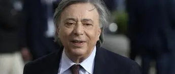 Green pass e referendum per abolirlo, Freccero: \"Decida popolo\"