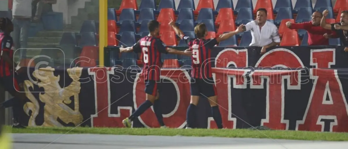 Cosenza-Como 2-0: Gori e Millico fanno sorridere il \"Marulla\"