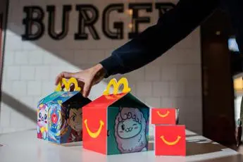 McDonald’s annuncia: \"Entro il 2025 le sorprese dell'Happy Meal saranno green'