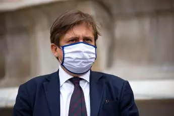 Vaccino Covid, Sileri: \"Terza dose sarà per tutti\"