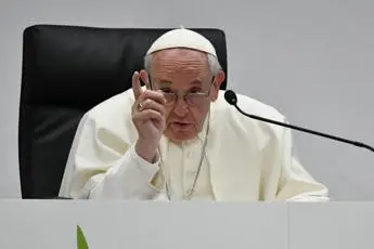 Papa: \"I Rom sono fratelli, dobbiamo accoglierli\"