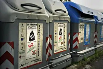 Rifiuti: Arera: \"Entrate tariffarie procapite 2021 +2,4% su 2020, in media 195 euro/abitante\"